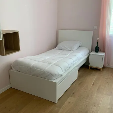 3 Pers Near Belvedere De Belleville Апартаменты *